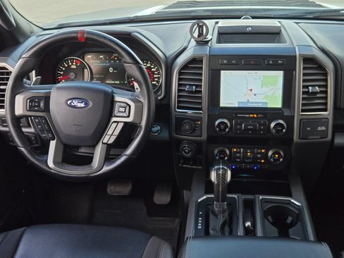Used 2019 Ford F150 Raptor w/ Equipment Group 802A Luxury AWD/4WD image 23