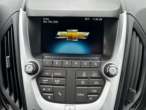 Used 2017 Chevrolet Equinox LS FWD image 26