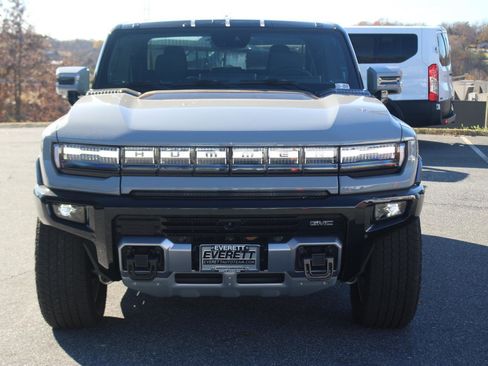 New 2025 GMC Hummer EV 3X image 2
