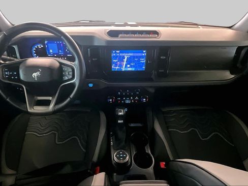 Used 2023 Ford Bronco Big Bend w/ Sasquatch Package AWD/4WD image 13