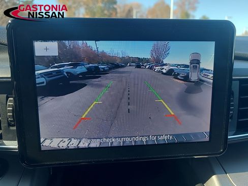 Used 2022 Ford Explorer XLT w/ Equipment Group 202A image 40