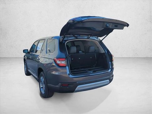 New 2025 Honda Pilot EX-L image 12