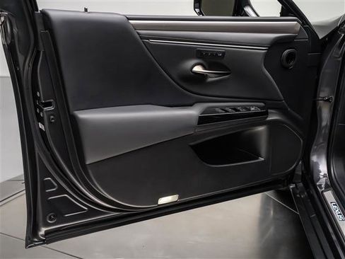 Used 2023 Lexus ES 350 F Sport w/ Accessory Package (Z2) image 26