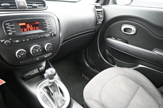Used 2015 Kia Soul FWD image 27