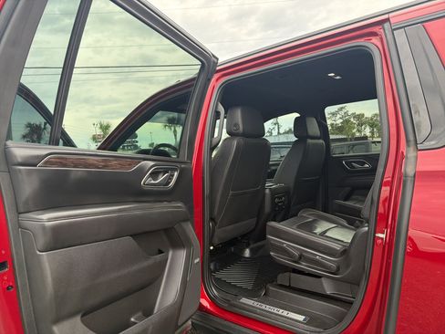 Used 2021 Chevrolet Suburban Z71 AWD/4WD image 22