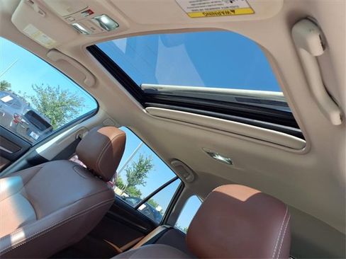 Used 2019 Subaru Outback 3.6R Touring image 8