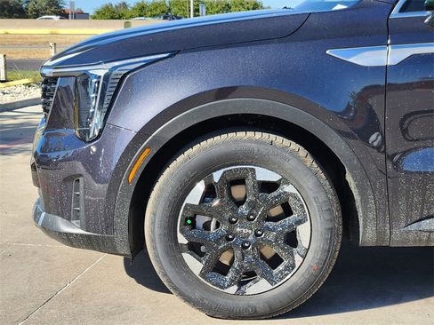 New 2026 Kia Sorento S w/ S Panoramic Sunroof Package image 5