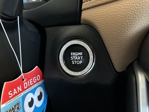 Used 2025 Toyota RAV4 XLE Premium image 21