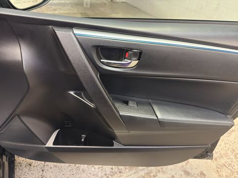 Used 2015 Toyota Corolla S FWD image 21