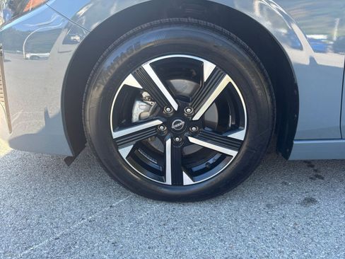 Used 2024 Nissan Sentra SV image 28