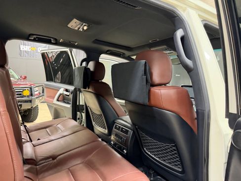 Used 2016 Toyota Land Cruiser AWD/4WD image 24