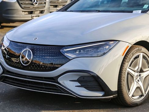 Used 2024 Mercedes-Benz EQE 350+ 4MATIC Sedan image 7