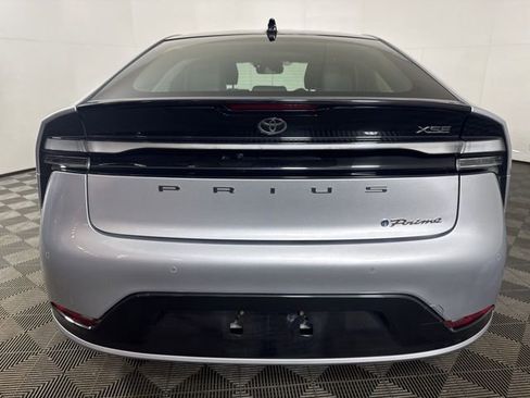 Used 2024 Toyota Prius Prime FWD image 22