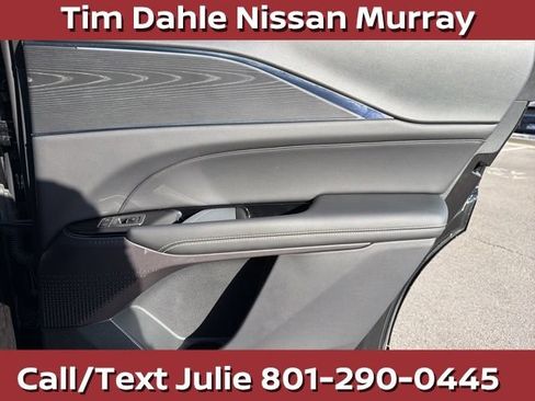 Used 2024 Cadillac Lyriq Luxury AWD/4WD image 15