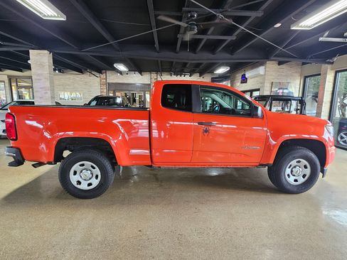 Used 2019 Chevrolet Colorado W/T w/ WT Convenience Package image 8