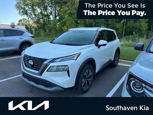 Used 2021 Nissan Rogue SV FWD image 1