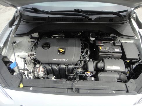 Used 2021 Hyundai Kona SEL AWD/4WD image 15