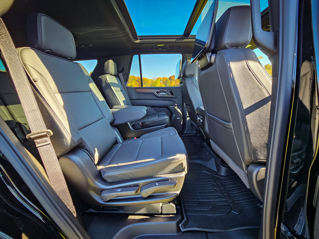 New 2027 GMC Yukon Denali w/ Denali Reserve Package AWD/4WD image 47