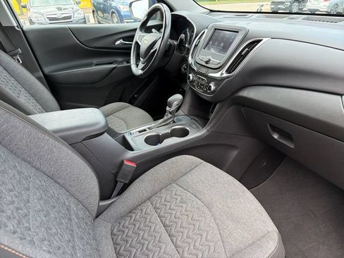Used 2022 Chevrolet Equinox LT FWD image 24