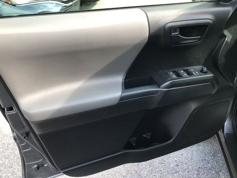 Certified 2023 Toyota Tacoma SR AWD/4WD image 13