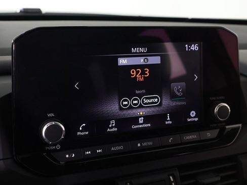 Used 2024 Nissan Pathfinder S image 43