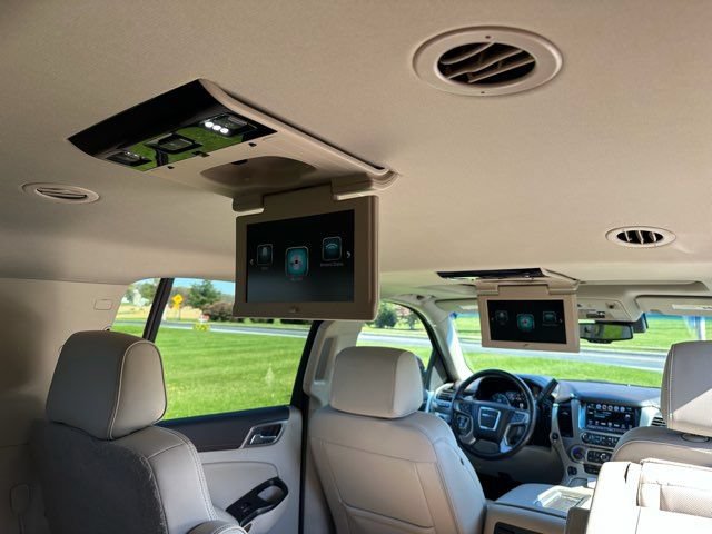 Used 2019 GMC Yukon XL Denali w/ Denali Ultimate Package AWD/4WD image 27