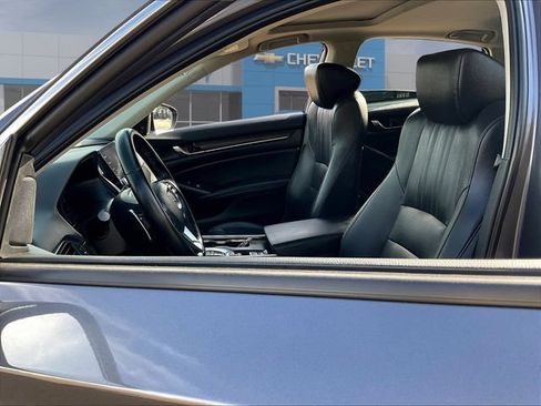Used 2022 Honda Accord Touring image 23