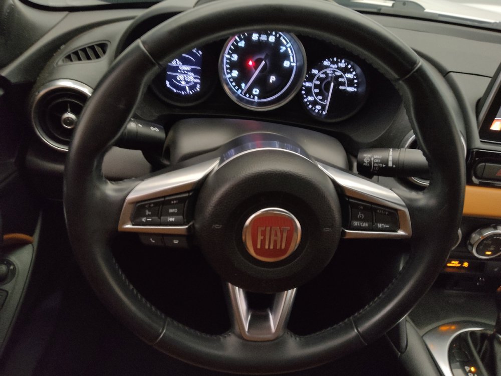Used 2017 FIAT 124 Spider Lusso RWD image 22