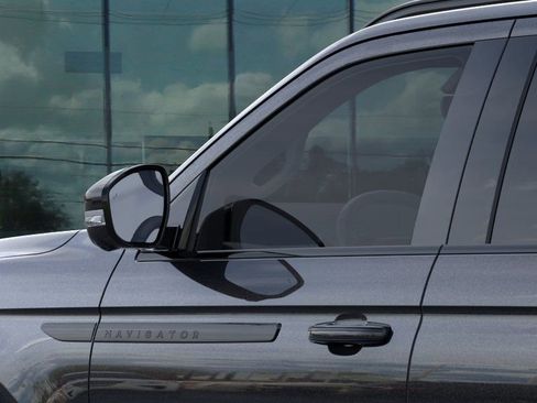 New 2025 Lincoln Navigator L Reserve w/ Jet Appearance Package AWD/4WD image 20