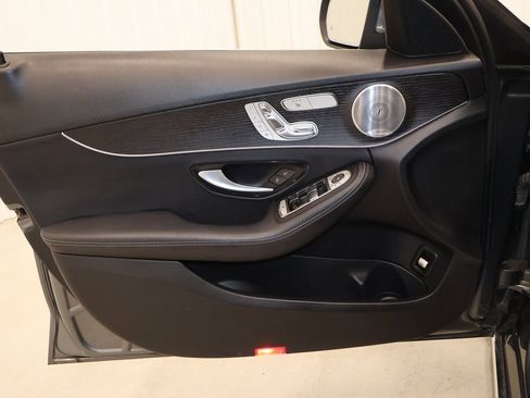 Used 2021 Mercedes-Benz C 300 4MATIC Sedan image 11