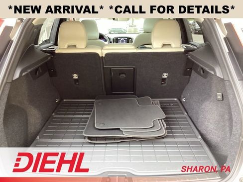 Used 2024 Volvo XC40 B5 Plus w/ Climate Package AWD/4WD image 13