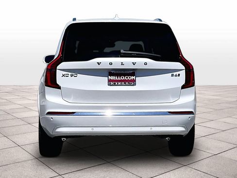 New 2026 Volvo XC90 B6 Core AWD/4WD image 6