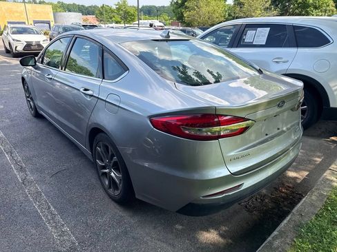 Used 2020 Ford Fusion SEL FWD image 4
