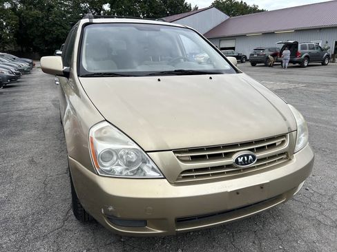 Used 2008 Kia Sedona LX image 7