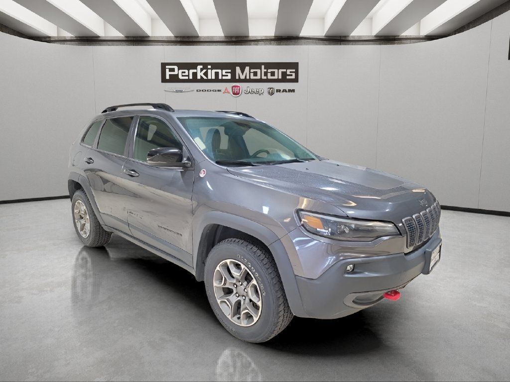 Used 2022 Jeep Cherokee Trailhawk w/ Premium Leather Package AWD/4WD image 8