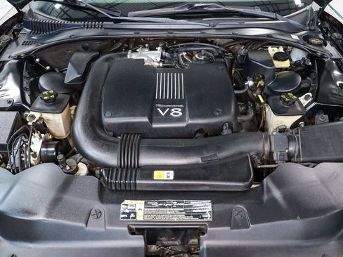 Used 2002 Ford Thunderbird RWD image 3