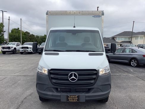 Used 2024 Mercedes-Benz Sprinter 3500 image 3