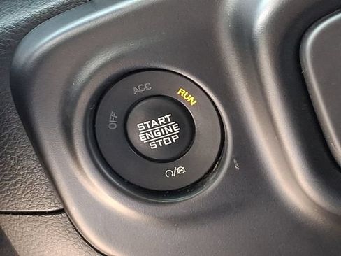 Used 2021 Jeep Gladiator Sport AWD/4WD image 21