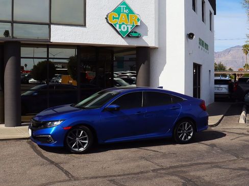 Used 2019 Honda Civic EX image 4