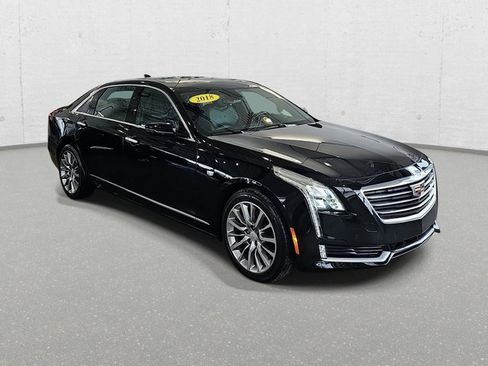 Used 2018 Cadillac CT6 Luxury image 3