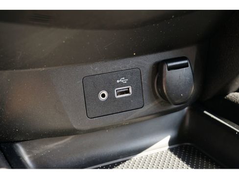 Used 2022 Nissan Rogue Sport S image 28