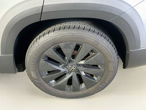 Used 2024 Volkswagen Taos S FWD image 11