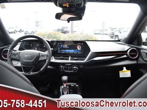 New 2026 Chevrolet Trax RS w/ Sunroof Package image 3