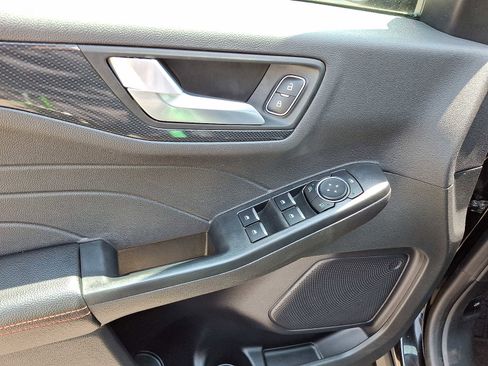 Used 2024 Ford Escape ST-Line image 13