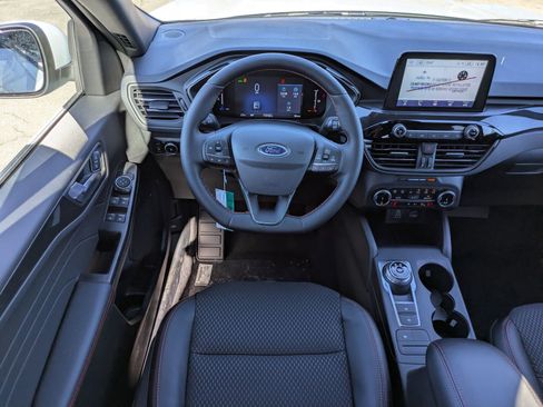 New 2026 Ford Escape ST-Line Select image 15