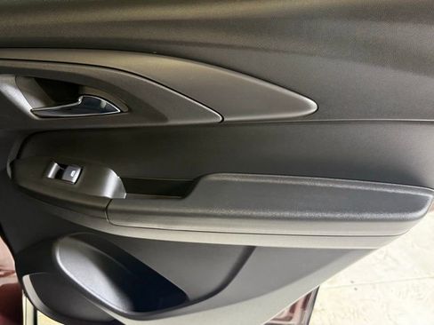 Used 2023 Chevrolet TrailBlazer LT w/ Convenience Package image 14