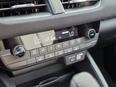 New 2026 Subaru Outback Limited AWD/4WD image 32