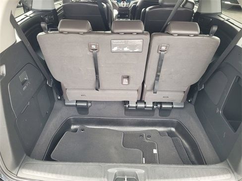 Used 2018 Honda Odyssey Elite image 9