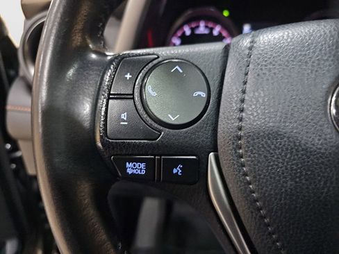 Certified 2018 Toyota RAV4 SE image 11