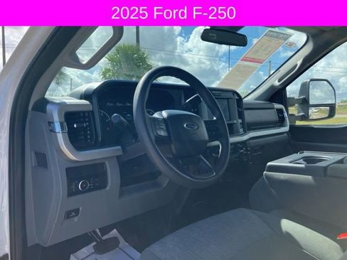 Used 2025 Ford F250 XLT image 25